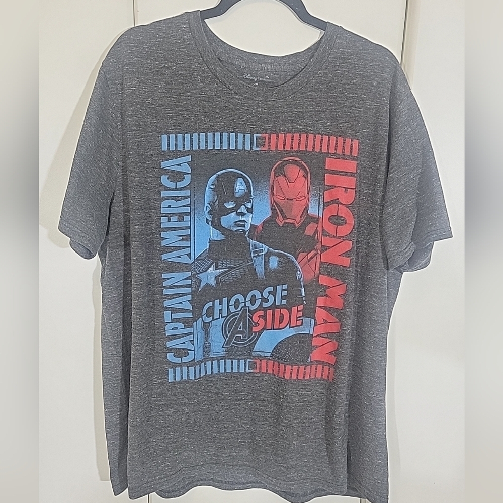 Marvel Choose a Side Ironman Captain America 2XL Short Sleeve Shirt